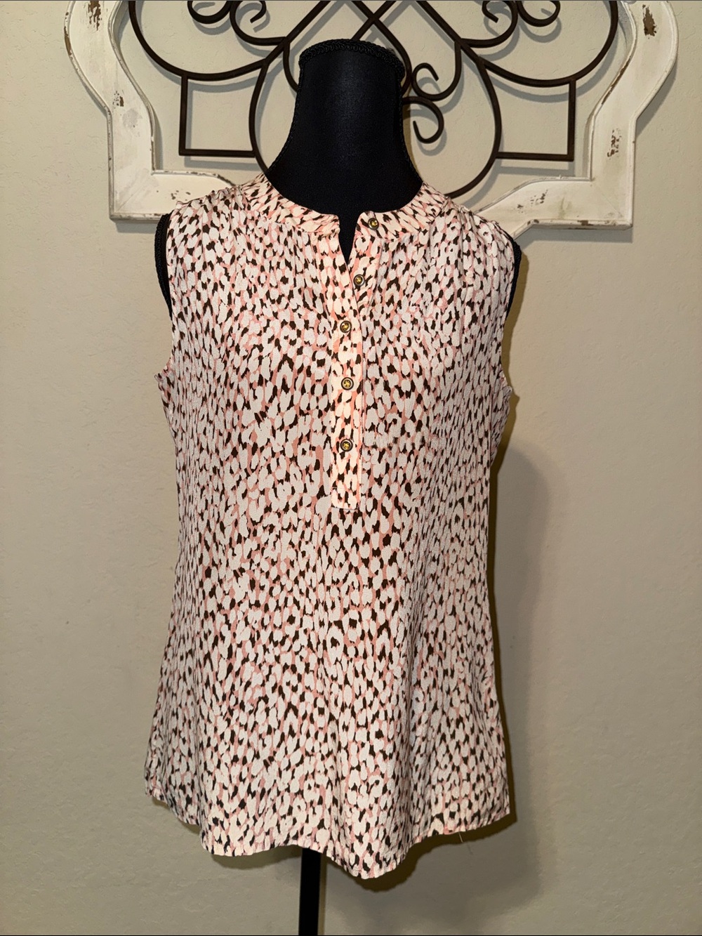 Banana Republic 100% Silk Sleeveless Blouse